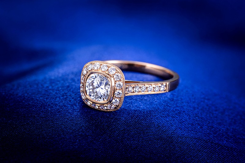ZOCAI Real 0.8 Ct Center Diamond 0.44 Ct Side Diamond Engagement Women Ring 18K Rose Gold W02780