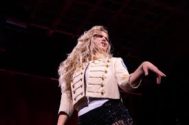 Photo gallery: Reneé Rapp at the Moody Amphitheater | After Calling Out Trump and ICE, Reneé Ra…