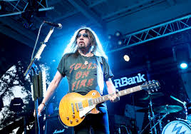 Rock icon, 74, cancels tour due to ‘ongoing medical issues’ | Rock Hall of Famer cancels tour…