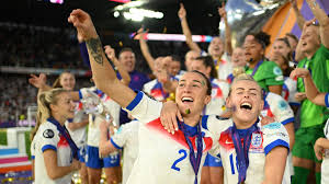 Bronze and Yamal make history in Fifpro World XI | Six England players join three from Spain in F…