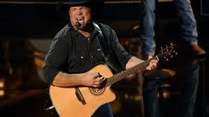 Country Icon Garth Brooks Makes Big Announcement Just in Time for the Holidays | Garth Brooks Ann…