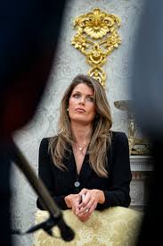 Judge Says Justice Dept. May Have Committed Misconduct in Comey Case | 11/17: CBS Evening News | …