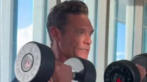 ‘Wheel of Fortune’ Fans Shocked by Ryan Seacrest’s Bulging Biceps in Workout Video | Ryan S…