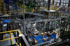 Should Walmart Really Be Trading Like a Tech Company? | Walmart debuts on Nasdaq | Walmart to tra…