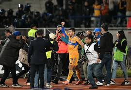 Tigres grabs valuable tie against Cruz Azul in first leg of Semifinal series | Cruz Azul vs. Tigr…