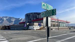 Crash prompts new attention for Sandy intersection; city to reevaluate long-term solution | Joshu…