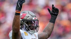 If this is it for Lavonte David, he has a chance to make his last game a historic one | 5 Buccane…