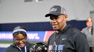 Jets to interview Cowboys TE coach Lunda Wells for offensive coordinator | New Steelers coach Mik…