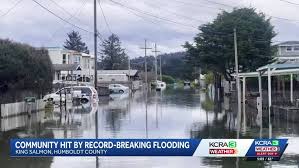 NorCal live weather impacts: Traffic held on I-80 in Sierra, rockslide on Highway 50 | Winter Sto…