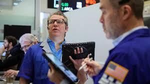 S&P 500 rises, heads for weekly gain after stable jobs data: Live updates | Wall Street ticks hig…