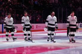 Angeles Analysis – Having A Pillow Fight | What McDavid’s praise for Cooper means for Knoblauch…