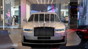 Global carmakers retreat en masse from electric vehicle plans | Can American car companies surviv…