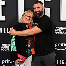 Jason Kelce Has Hilarious Reaction to Donna Kelce’s Headline-Making Home Renovation | “Keep it …