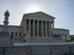 Justice Clarence Thomas Asks the First Question | UT to host Supreme Court Justice Clarence Thoma…