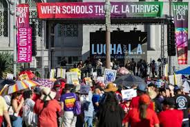 LAUSD strike looms as talks with teachers’ union continue into the weekend | LAUSD reaches tent…