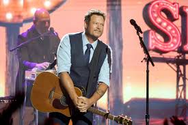 Blake Shelton Brought the ACM Awards to a Powerful Close With ‘The Gambler’ [Watch] | Blake S…