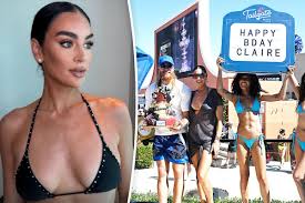 George Kittle’s wife Claire rocks bikini at star-studded Las Vegas birthday bash | PETA sends G…