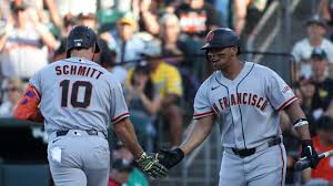 Schmitt tapping into power to pace Giants’ lineup | Thank God for Schmitt | Two pumps, everyone…