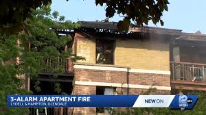 Crews battle 3-alarm apartment fire at Glendale-Milwaukee border | Large apartment fire burns bui…