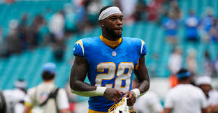 Patriots add veteran running back Hassan Haskins ahead of preseason opener, waive rookie | Patrio…