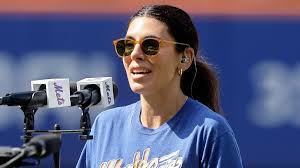 ‘Sopranos’ star sings national anthem at Mets game on same day that fellow castmember dies | ‘Sop…