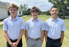 Virginia teens at golf tryouts rescue family from drowning and then make squad | 3 Teens Make Hig…